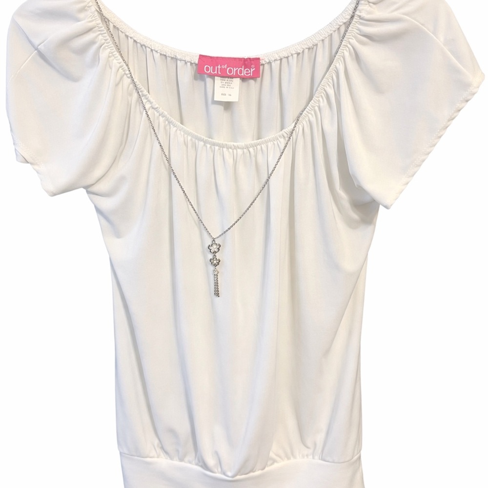 Out of Order Women’s XL Cream Blouse Elastic Neck Stretch Top Made USA